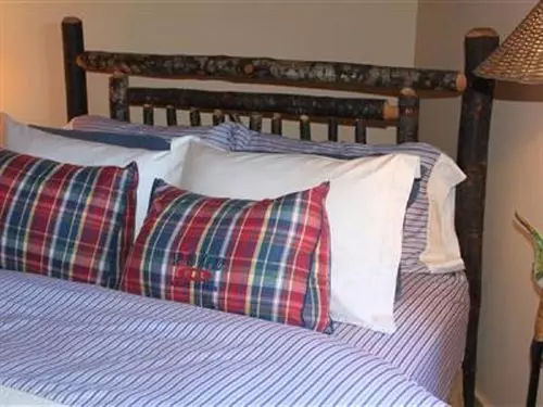 Dragonfly Dock Bed And Breakfast