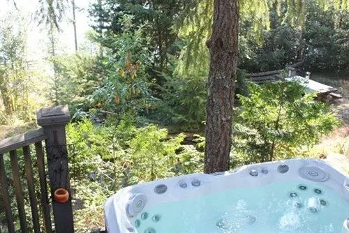 Dragonfly Dock Bed And Breakfast