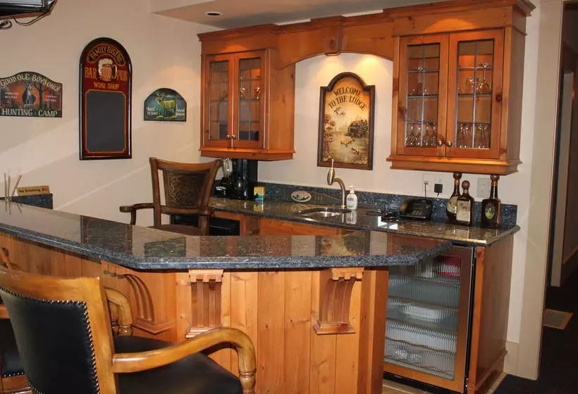 Dragonfly Dock Bed And Breakfast