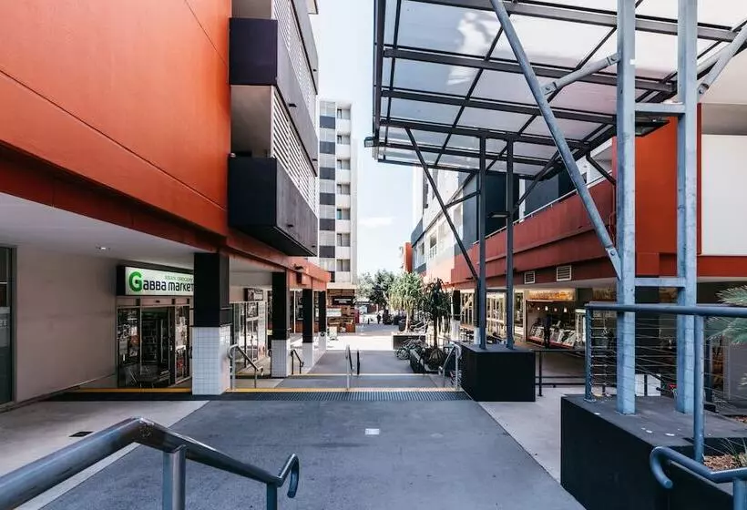 Gabba Central Apartments