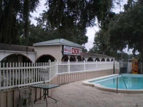 فندق A1 Value Inn Hernando