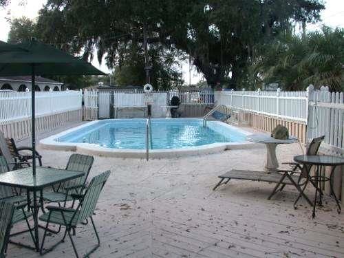 فندق A1 Value Inn Hernando