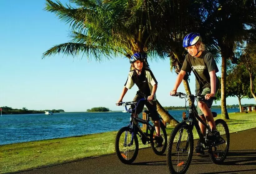 At The Sound Noosa Motel