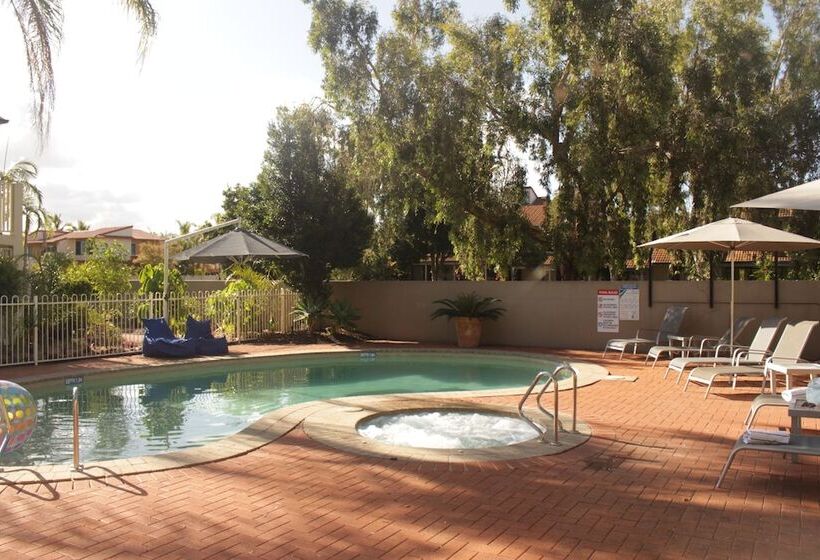 At The Sound Noosa Motel