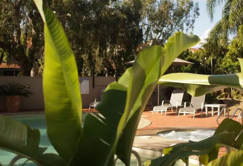 At The Sound Noosa Motel