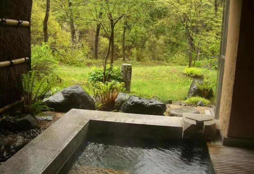 Hotel Bettei Senjyuan