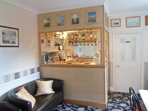 Отель Burlington Quays