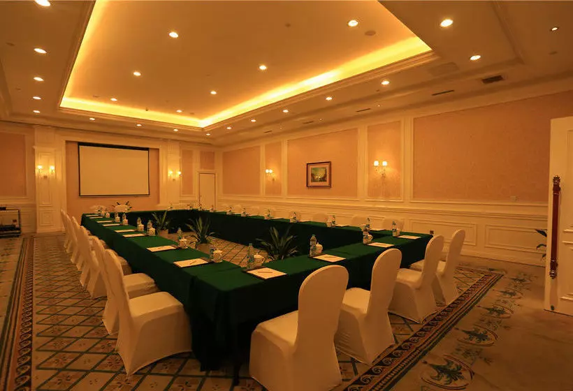 Country Garden Phoenix Hotel Wuhan