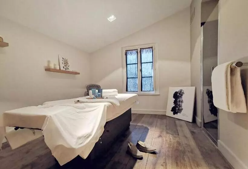 Hotel Le Clos Saint Martin Hôtel & Spa