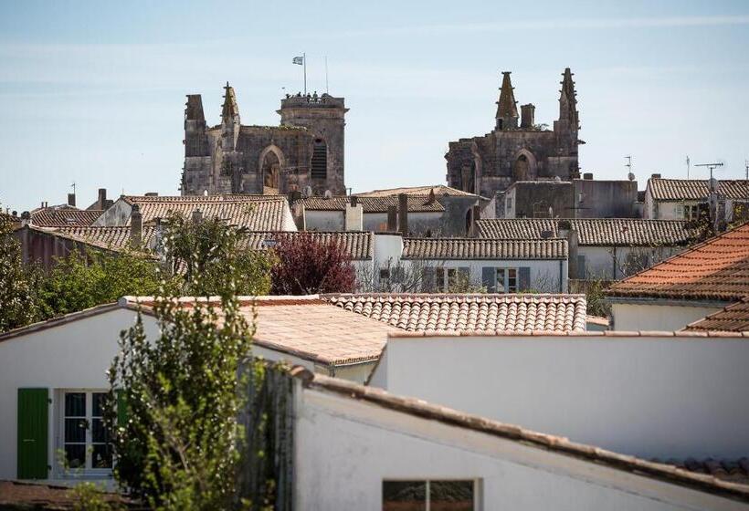 فندق Le Clos Saint Martin Hôtel & Spa