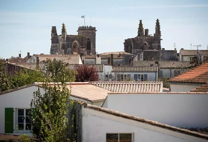 Hotel Le Clos Saint Martin Hôtel & Spa