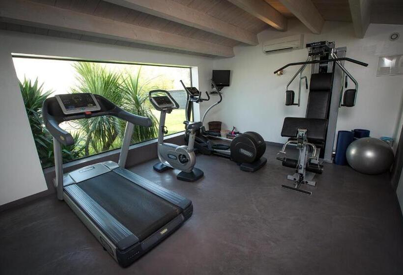 فندق Le Clos Saint Martin Hôtel & Spa