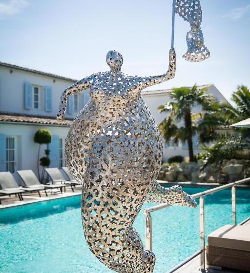 فندق Le Clos Saint Martin Hôtel & Spa