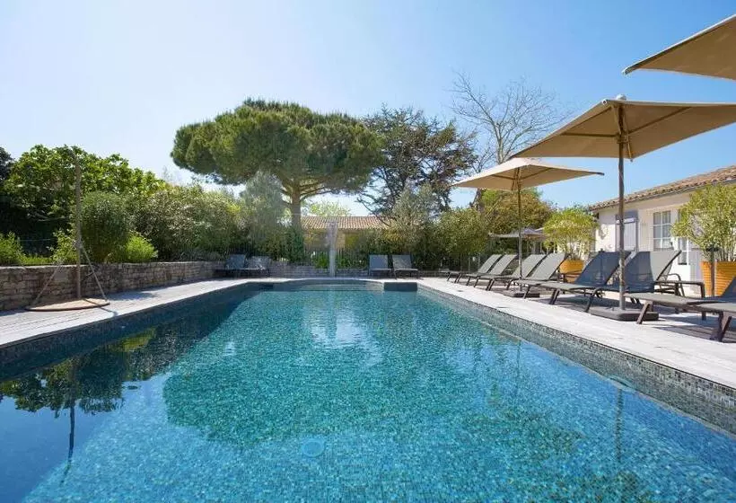 Hotel Le Clos Saint Martin Hôtel & Spa