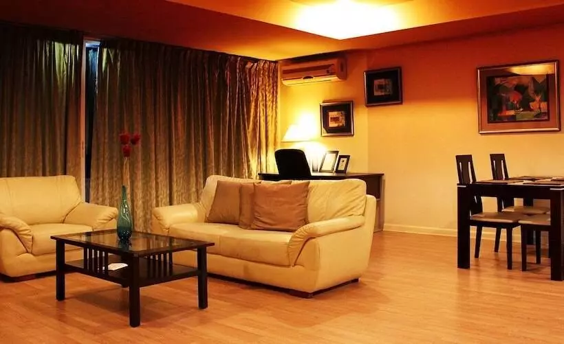 ホテル Panchalae Boutique Residences