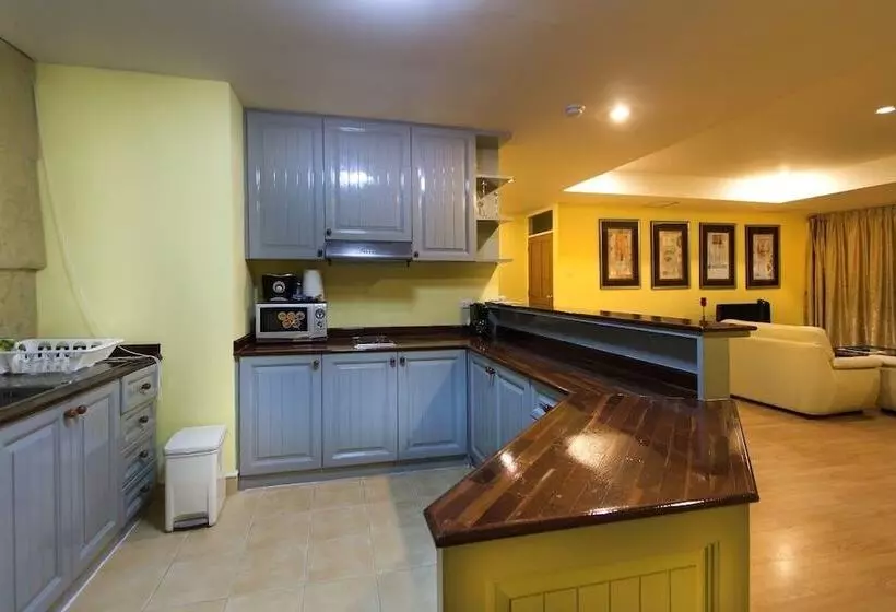 ホテル Panchalae Boutique Residences