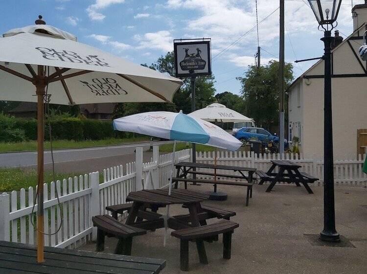 호텔 The Blacksmith S Arms Halland