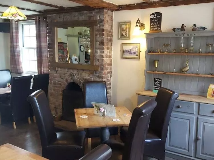 ホテル The Blacksmith S Arms Halland