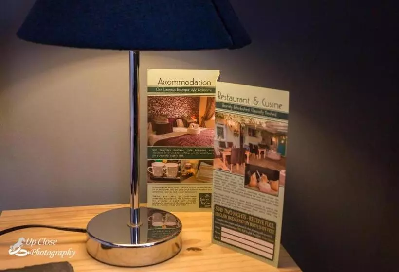 Отель The Farmers Boy Inn Guest House