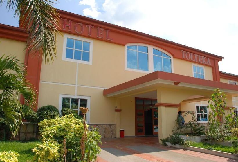 هتل Tolteka Plaza