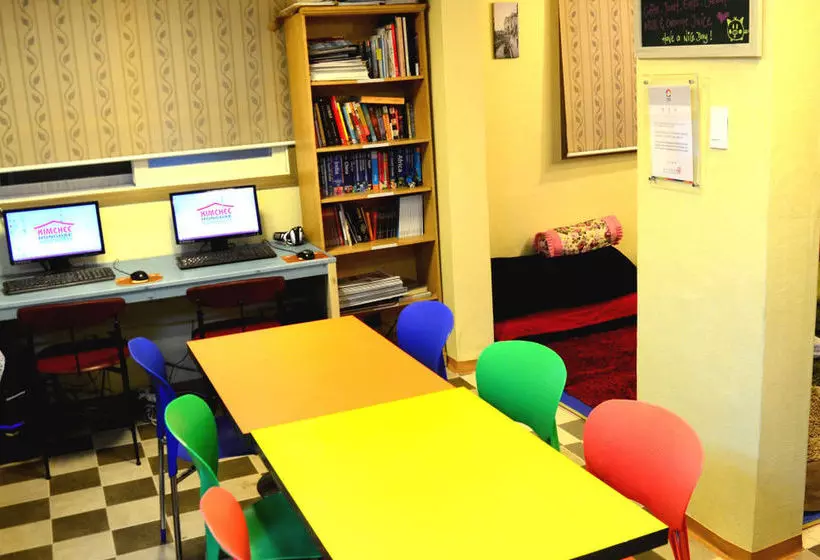 Kimchee Hongdae Guesthouse  Hostel