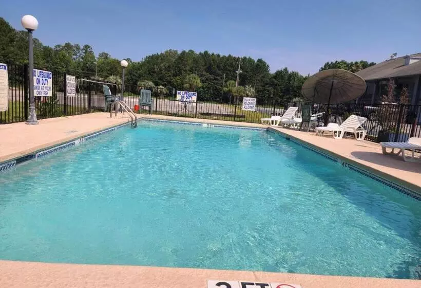 מוטל Days Inn By Wyndham Hardeeville Near Hilton Head