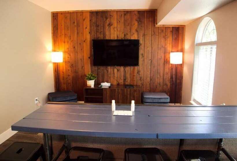 汽车旅馆  The Inn At Boatworks, Lake Tahoe