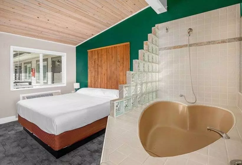 モーテル The Inn At Boatworks, Lake Tahoe