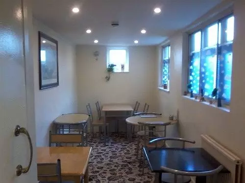 Majatalo Aartswood Guest House