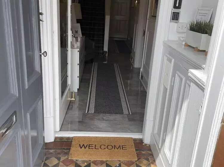 Pensione Beechwood Ensuite Guest House