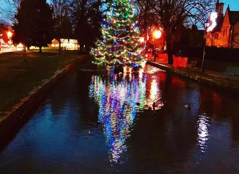 פנסיון Broadlands Adults Only