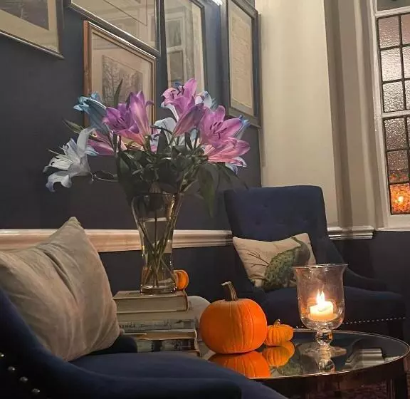 פנסיון Broadlands Adults Only