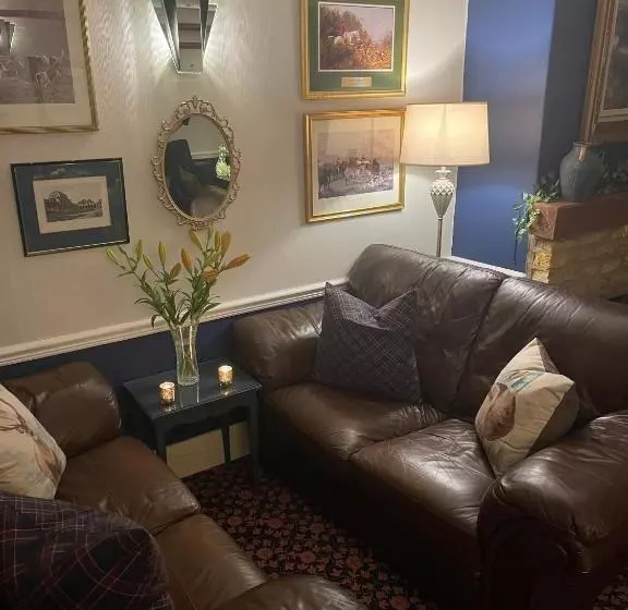 פנסיון Broadlands Adults Only