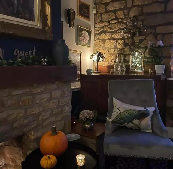 פנסיון Broadlands Adults Only