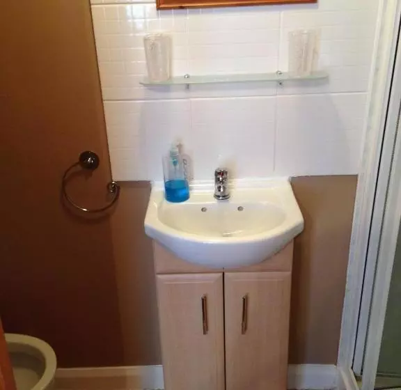 פנסיון Copperfields Guest House