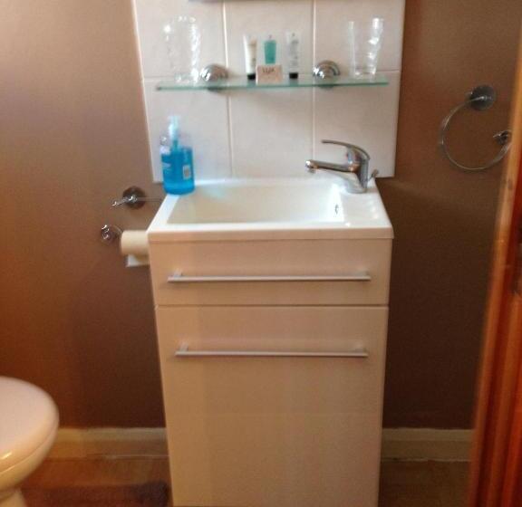 פנסיון Copperfields Guest House