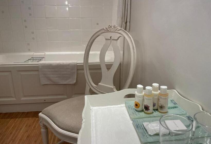 פנסיון Edgcott House