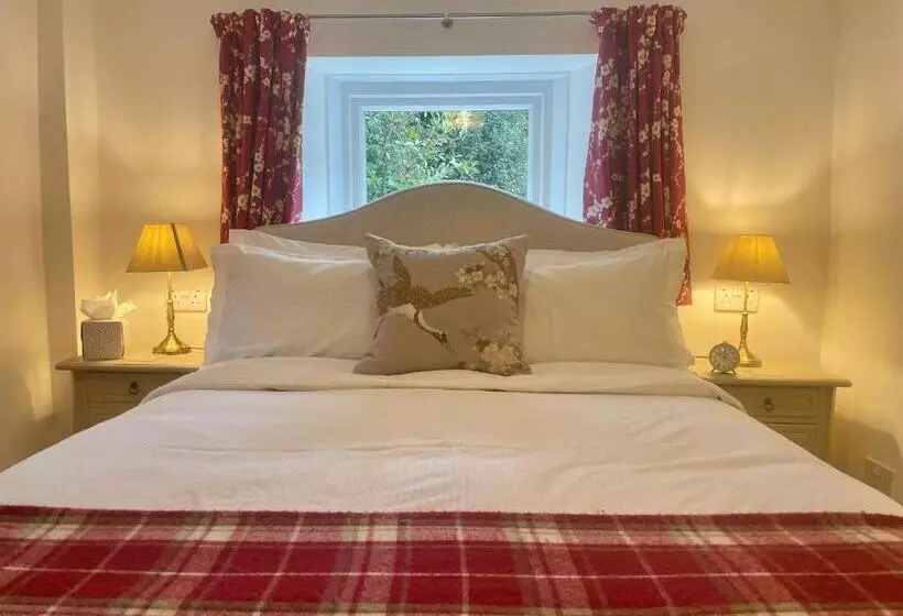 פנסיון Edgcott House