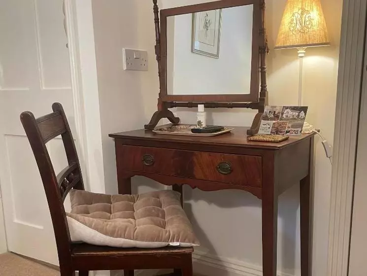 פנסיון Edgcott House