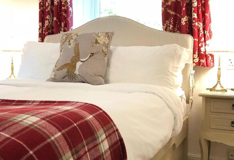 פנסיון Edgcott House