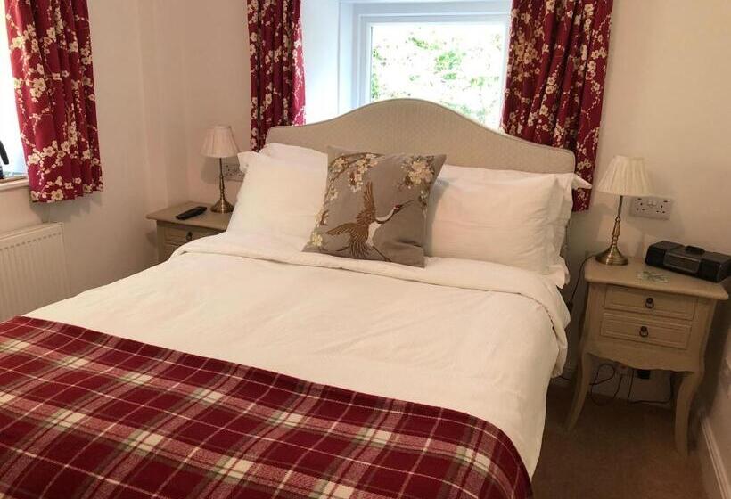 פנסיון Edgcott House