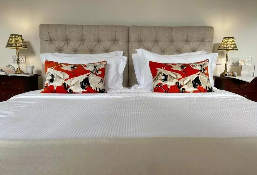 פנסיון Edgcott House