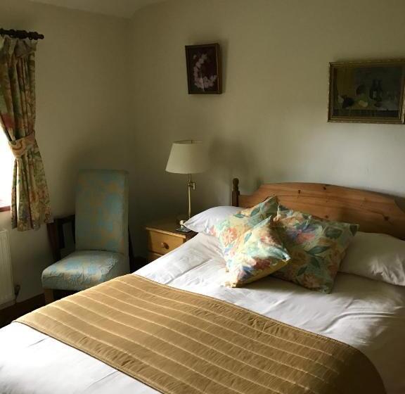 بنسيون Middle Flass Lodge