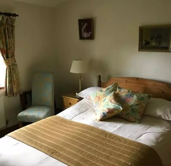 بنسيون Middle Flass Lodge