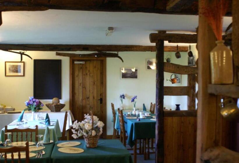 بنسيون Middle Flass Lodge