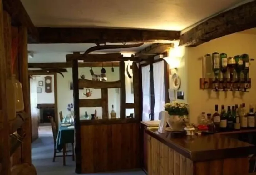 بنسيون Middle Flass Lodge