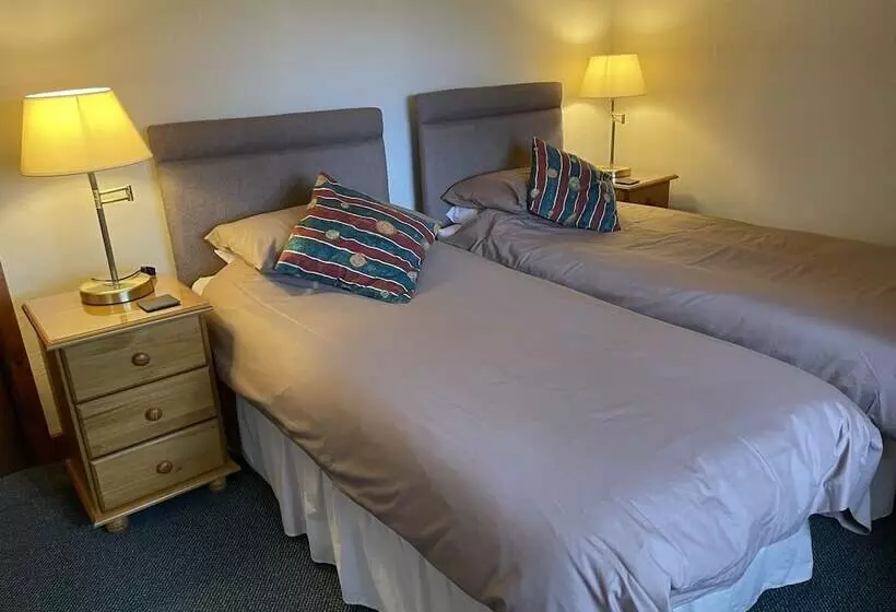 بنسيون Middle Flass Lodge