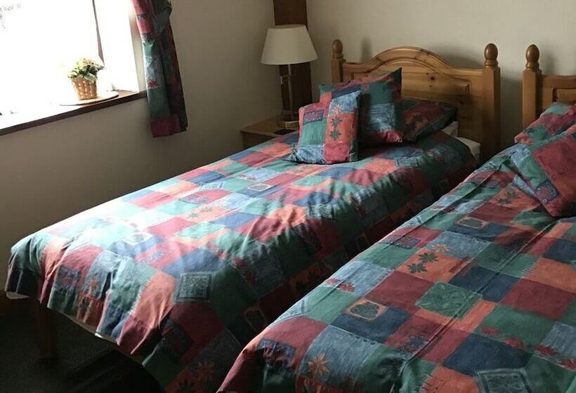 بنسيون Middle Flass Lodge