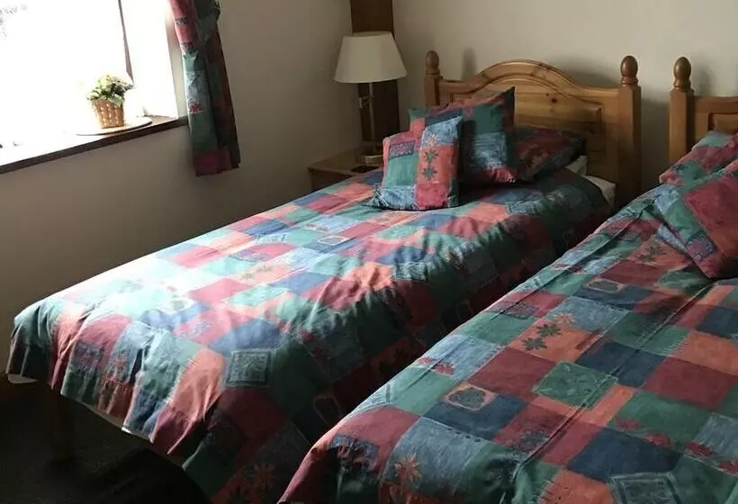 بنسيون Middle Flass Lodge