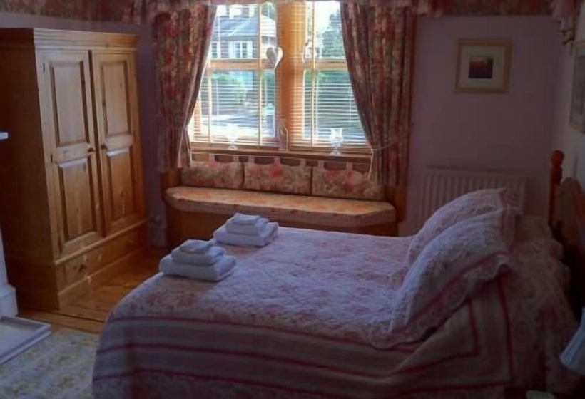 بنسيون Moor End House Bed & Breakfast